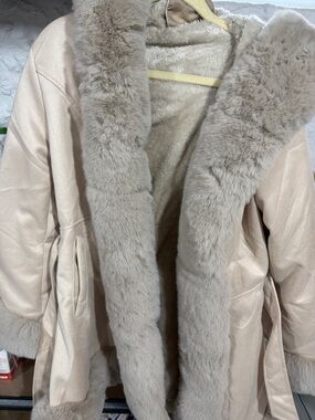 Women's Faux Fur Trim Plush Coat - Taupe